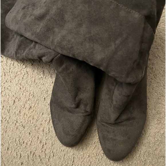 Women’s dark grey vegan suede riding boots in size 11 - Picture 3 of 13